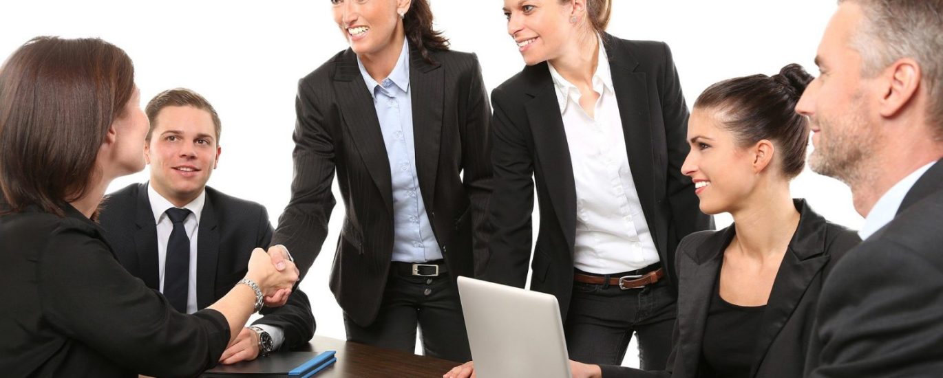 Seni Membangun Relasi Bisnis