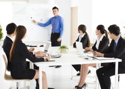 Strategi Bisnis & Financial Analisis